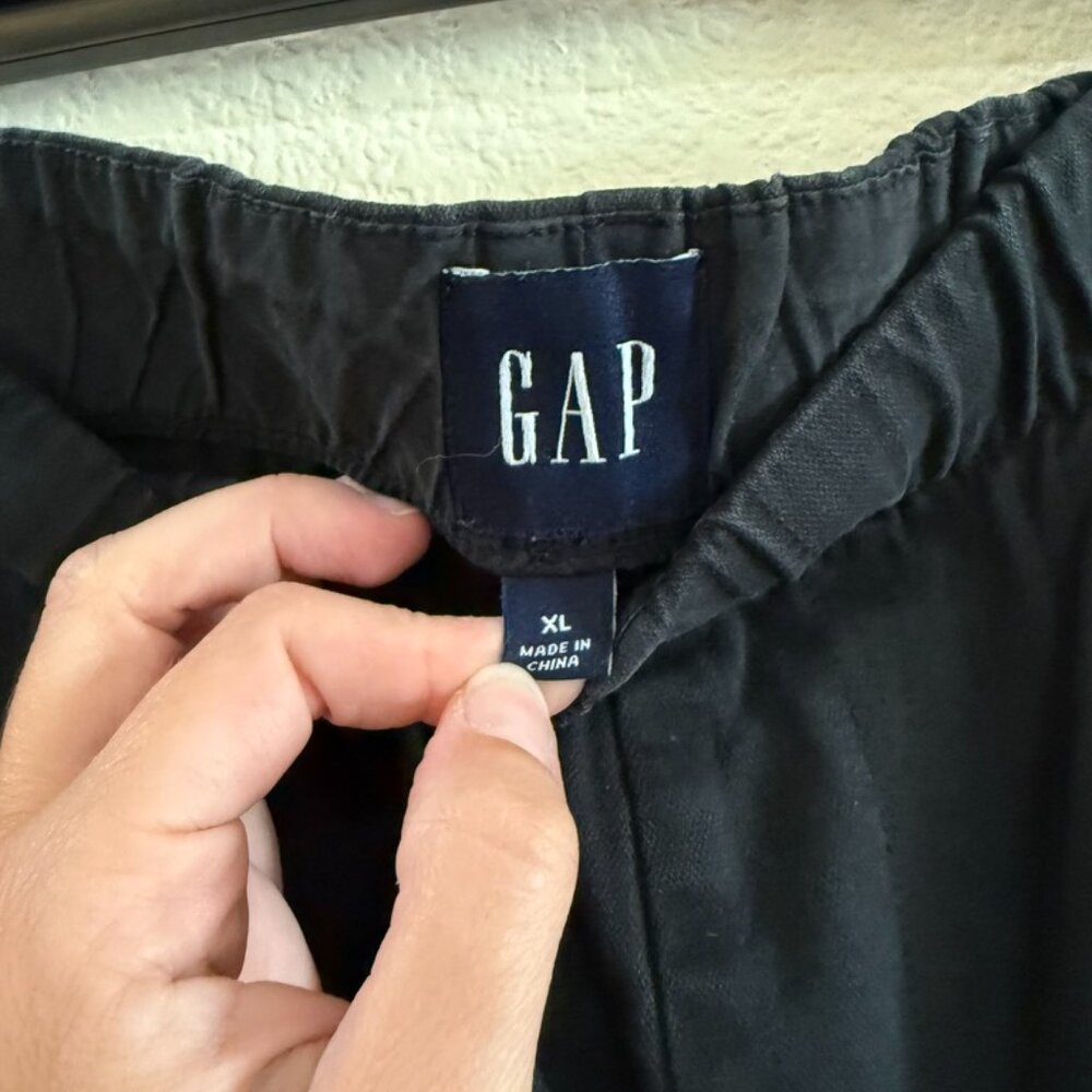 Gap XL Black Elastic Waist cargo pants